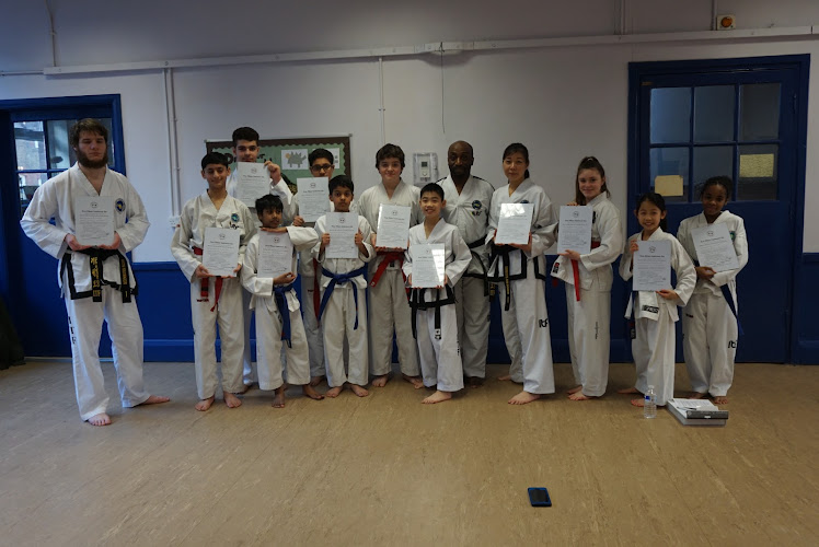 ADLC - Certificate Group Photo 25-2-2018 MAI TKD