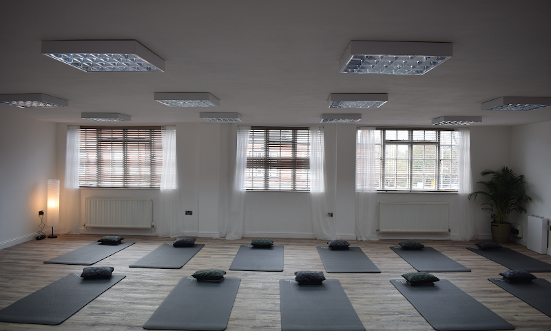 main_studio_header_5
